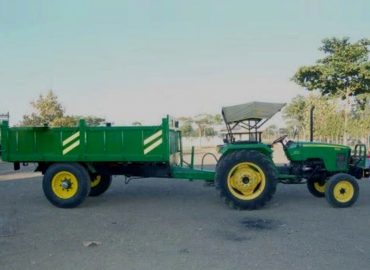 Registration granted to agricultural tractors with attached trailers